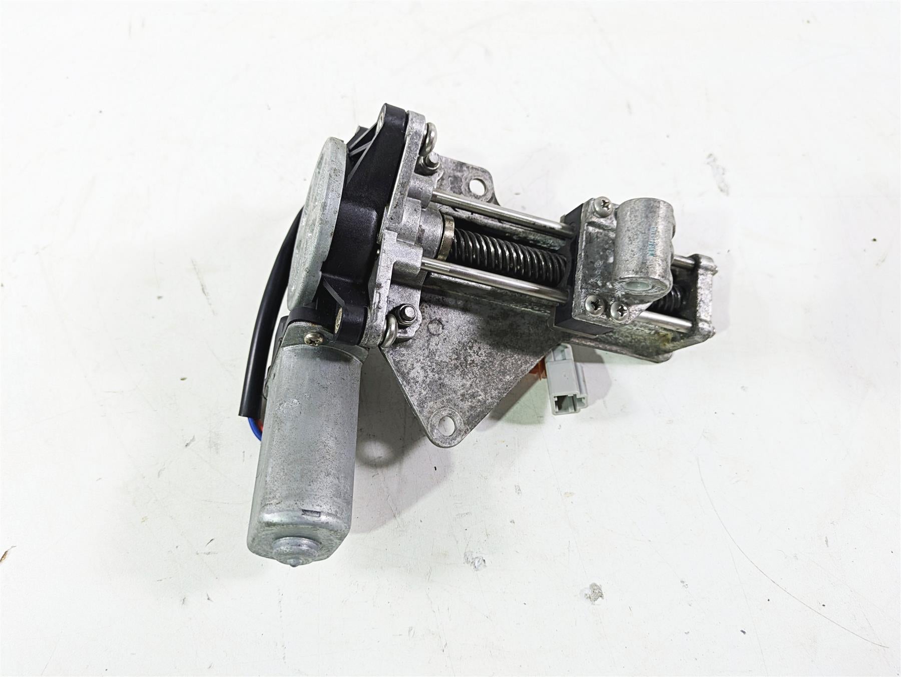 2018 Indian Chieftain Limited Windshield Screen Motor Actuator 4016791 {{ shop.shopifyCountryName }} - Mototech271