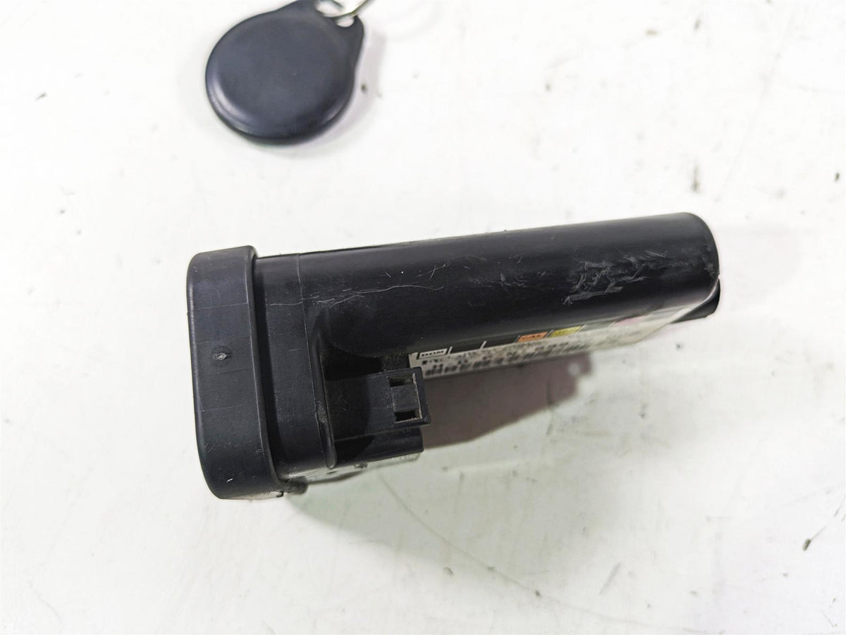2003 Harley Touring FLHTCUI 100TH E-Glide Tssm Security Module & Fob 68922-00B {{ shop.shopifyCountryName }} - Mototech271