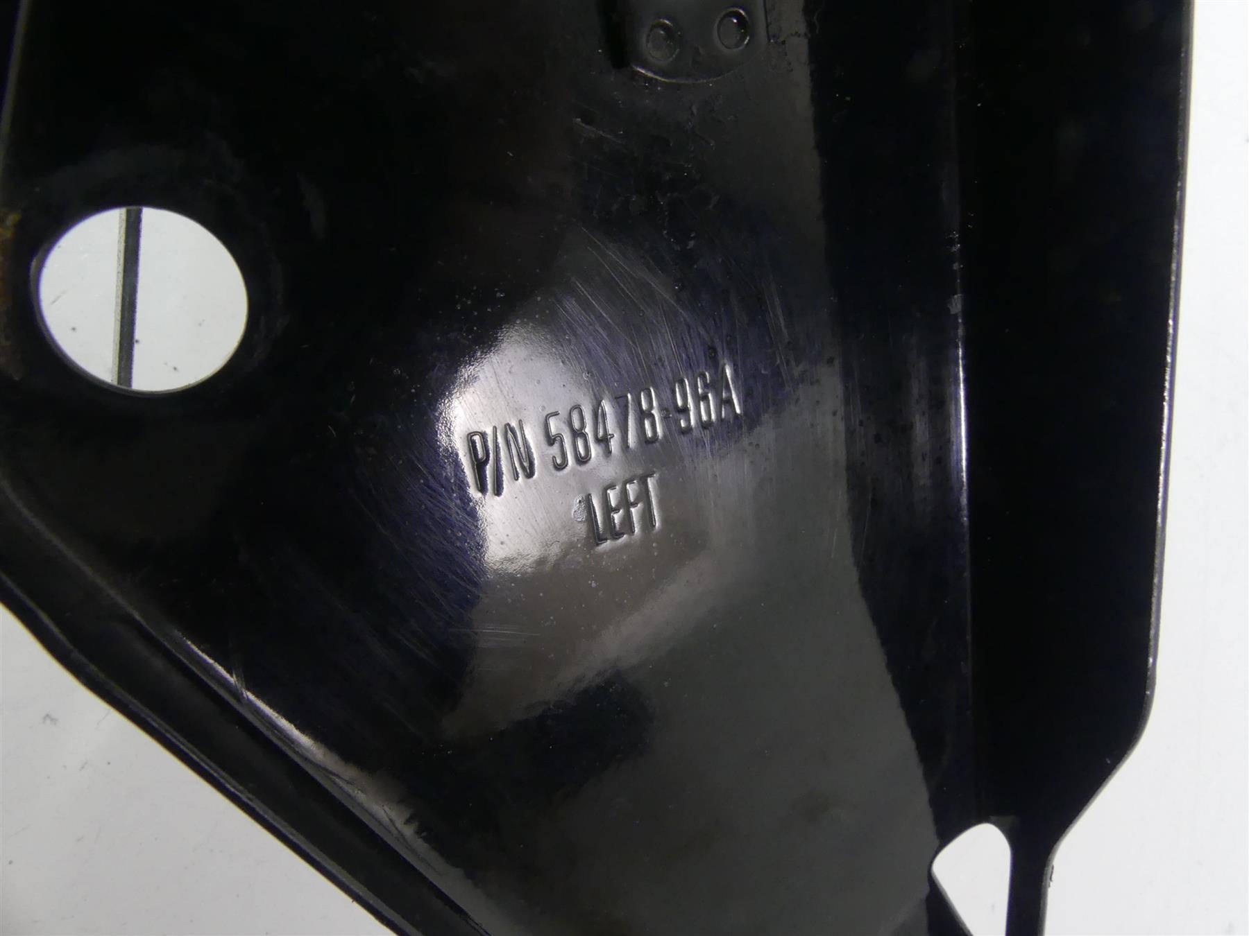 2009 Harley FLHTCU SE4 CVO E-Glide Front Fairing Mount Set - Read 58478-96B {{ shop.shopifyCountryName }} - Mototech271