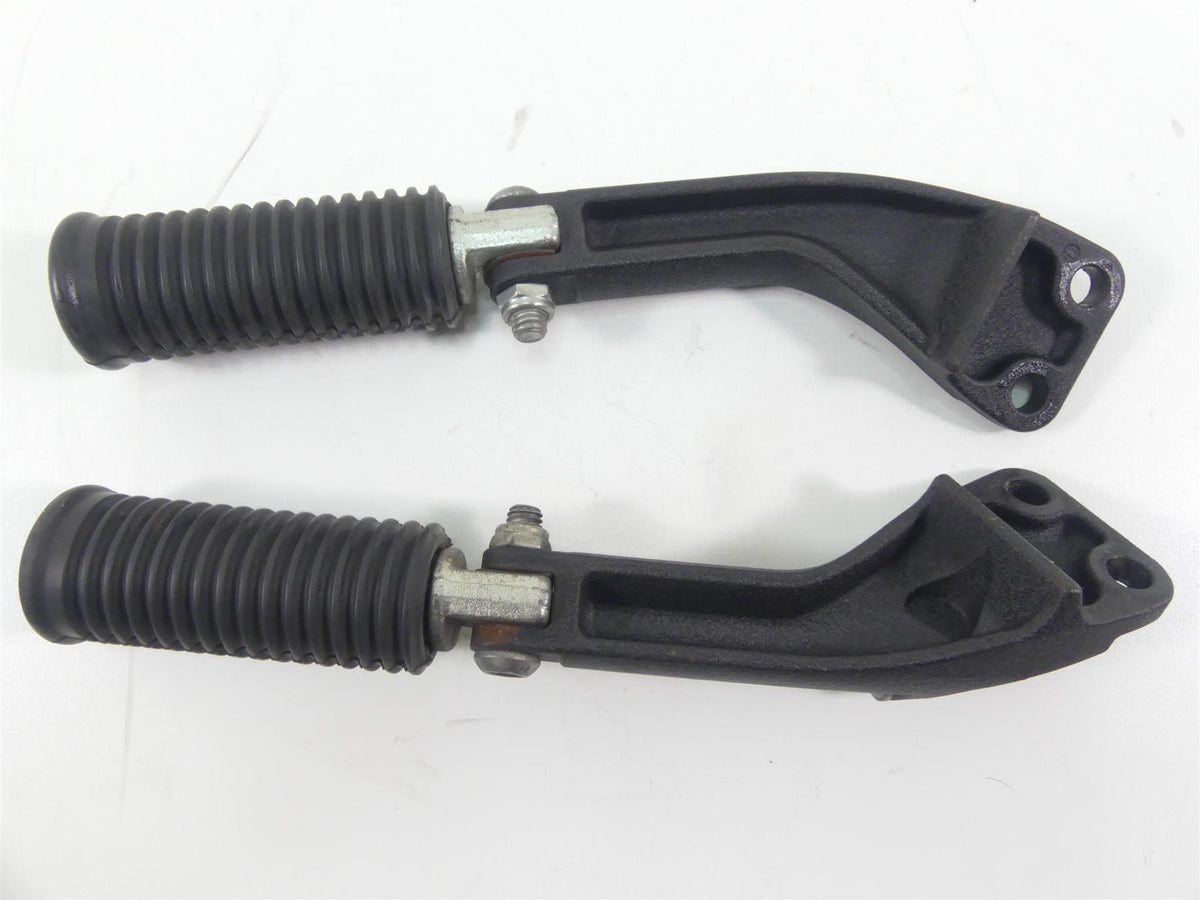 2016 Harley FXDL Dyna Low Rider Rear Passenger Foot Peg Set 49224-06A 49230-06 {{ shop.shopifyCountryName }} - Mototech271