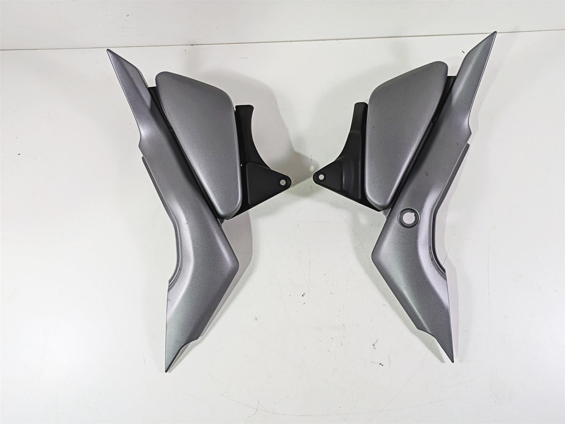 2016 Suzuki M109R VZR1800 Boulevard Side Cover Fairing Set 47210-48GA0 {{ shop.shopifyCountryName }} - Mototech271