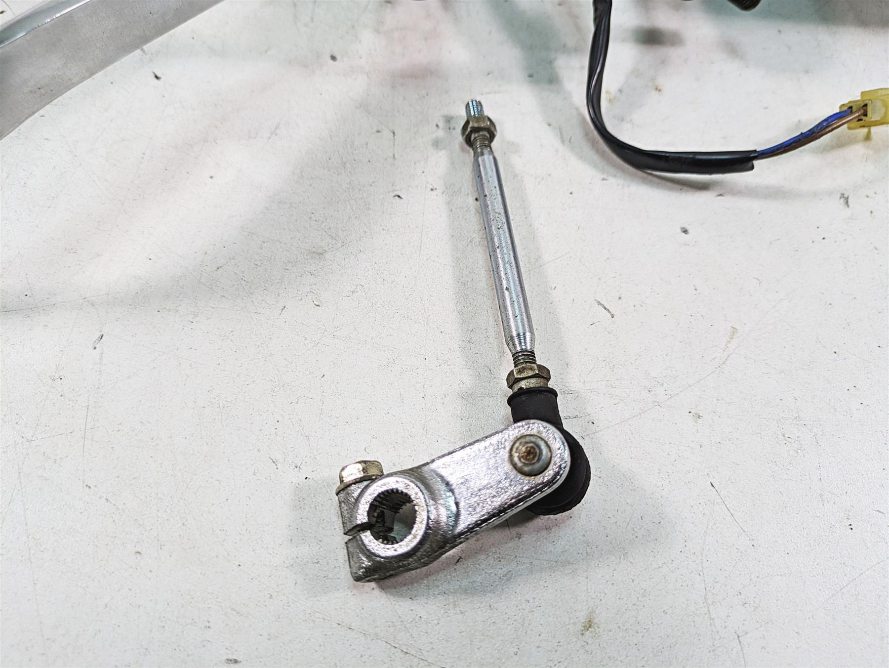 1997 Kawasaki VN1500 Vulcan Front Rider Footpeg Shift Brake Pedal Set 34003-1290 {{ shop.shopifyCountryName }} - Mototech271