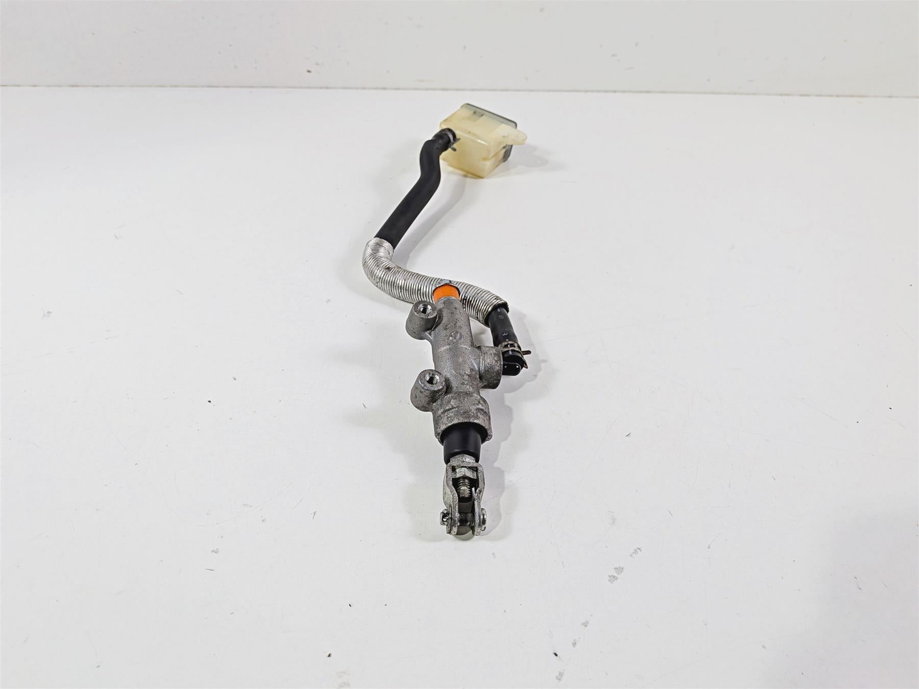 2014 Suzuki M109R VZR1800 Boulevard Rear Brake Master Cylinder 69600-48G00 {{ shop.shopifyCountryName }} - Mototech271