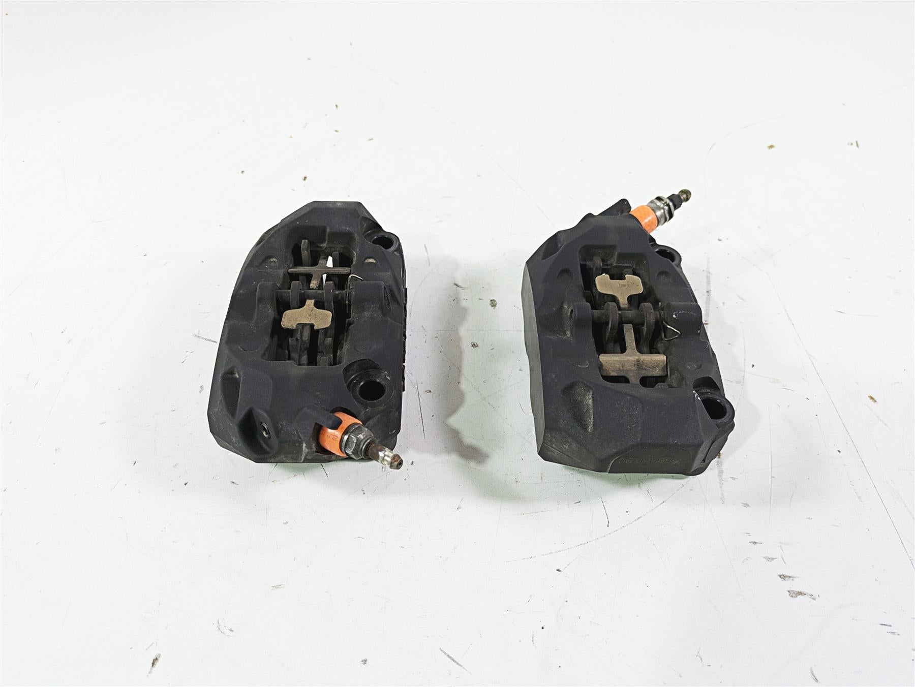 2016 BMW R1200GS GSW K50 Front Brake Caliper Set 100mm 34118556205 34118556206 {{ shop.shopifyCountryName }} - Mototech271