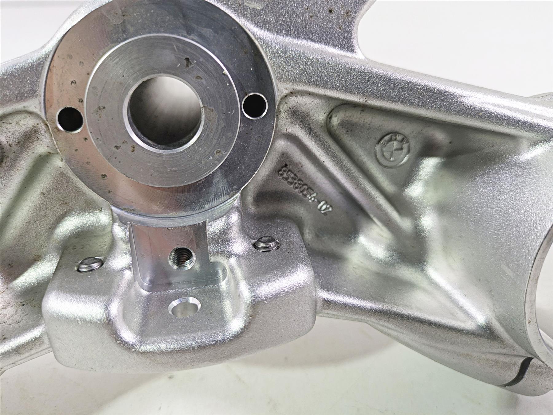 2015 BMW R nineT K21 Lower Triple Tree Steering Stem 31428552873 31428538054 {{ shop.shopifyCountryName }} - Mototech271
