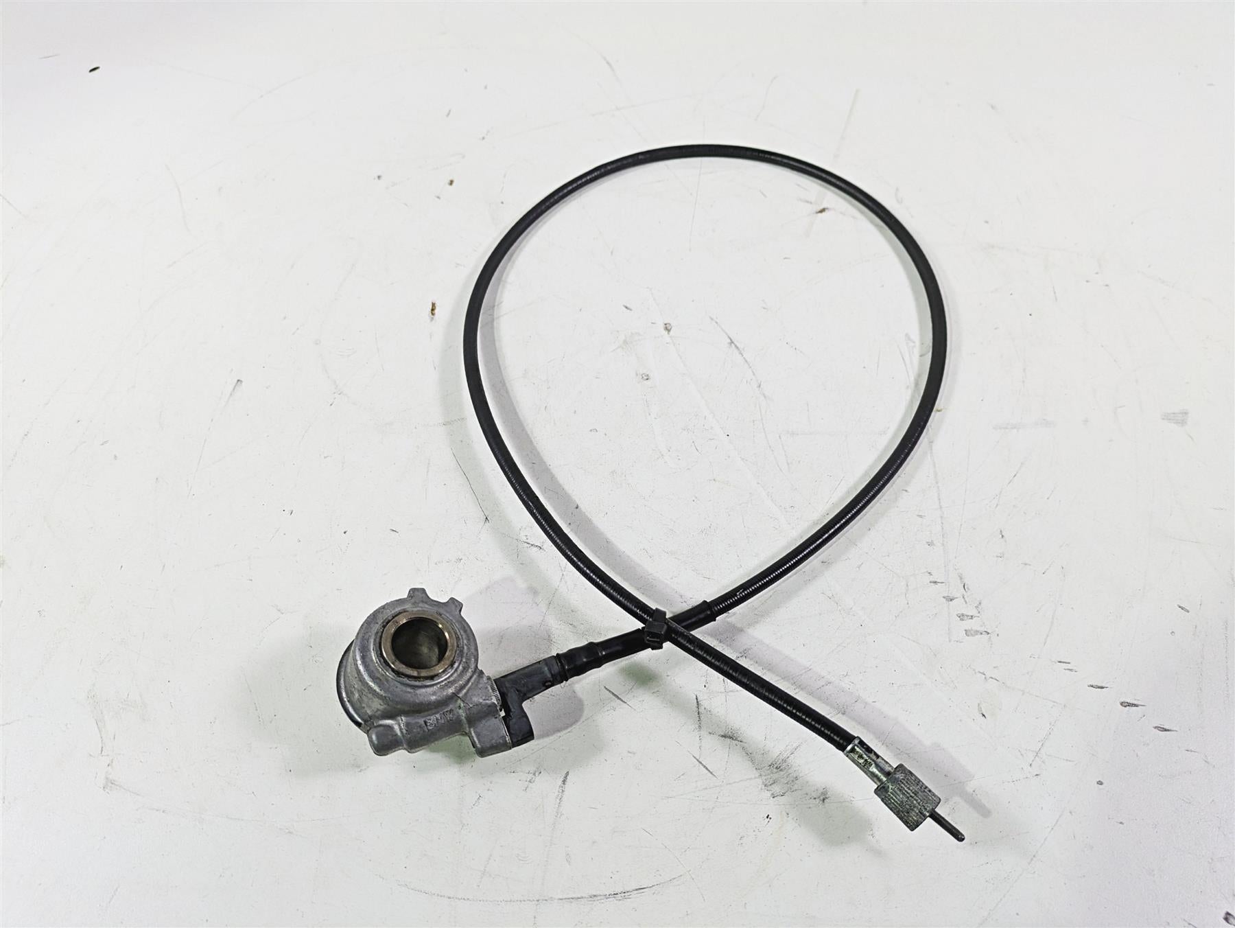 2004 BMW R1150GS R21 Speedometer Drive Gear & Spinning Cable 62122306287 {{ shop.shopifyCountryName }} - Mototech271