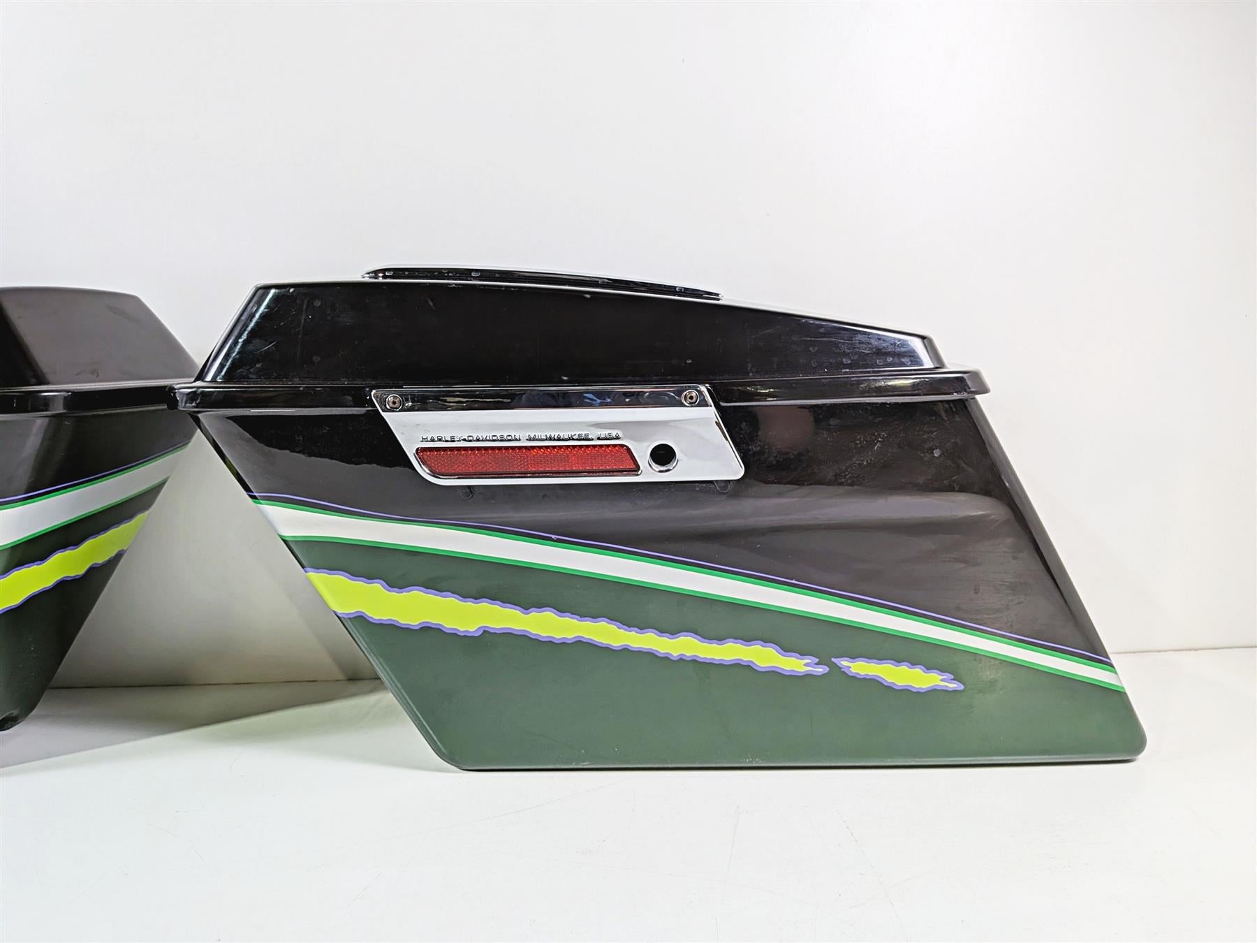 2006 Harley Touring FLHTCU SE CVO Electra Glide Saddlebag Set Majestic 90654-06-Mototech271