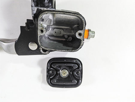 2008 Harley FLSTC Softail Heritage Front Brake Master Cylinder 9/16 45019-08C {{ shop.shopifyCountryName }} - Mototech271