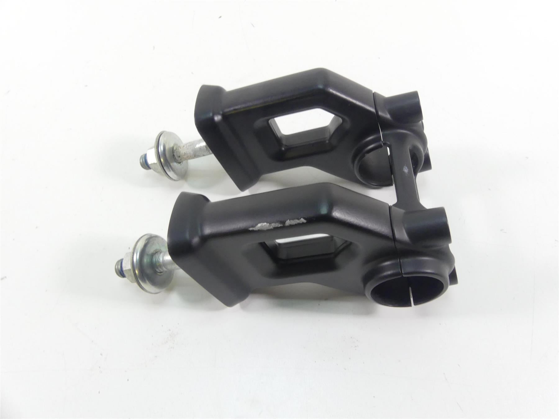 2018 Harley Softail FXFB Fat Bob Handlebar Riser Holder Clamp Set 1.5" 55900112 {{ shop.shopifyCountryName }} - Mototech271