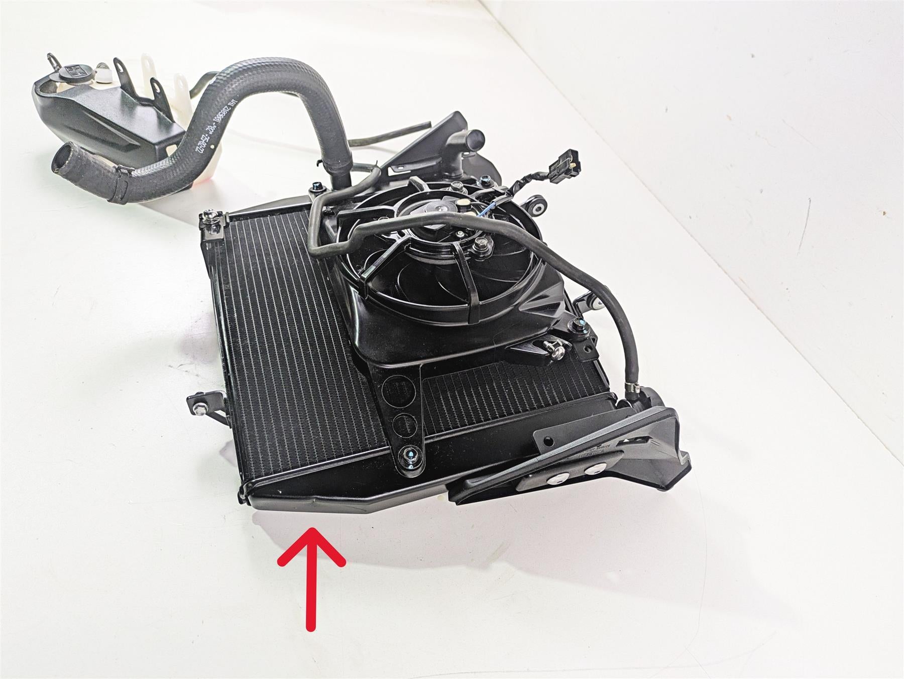 2024 Triumph Street Triple 765 R Radiator Fan Reservoir Hoses Set T2101508 {{ shop.shopifyCountryName }} - Mototech271