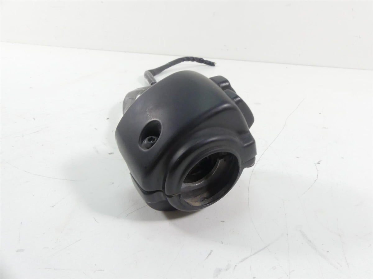 2013 Harley Davidson VRSCF Muscle Left Hand Light Control Switch 71682-06A {{ shop.shopifyCountryName }} - Mototech271