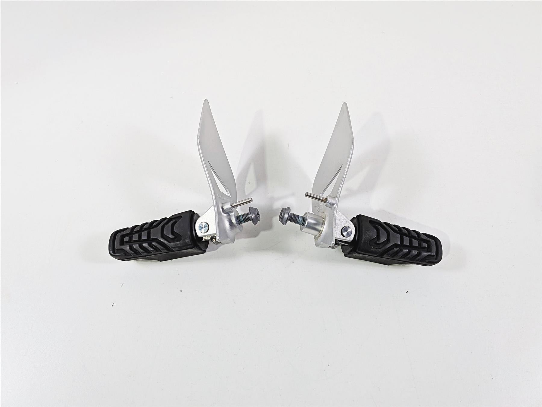 2023 BMW R1250RT RTP K52 Left Right Front Rider Foot Peg Set 46718560382 {{ shop.shopifyCountryName }} - Mototech271