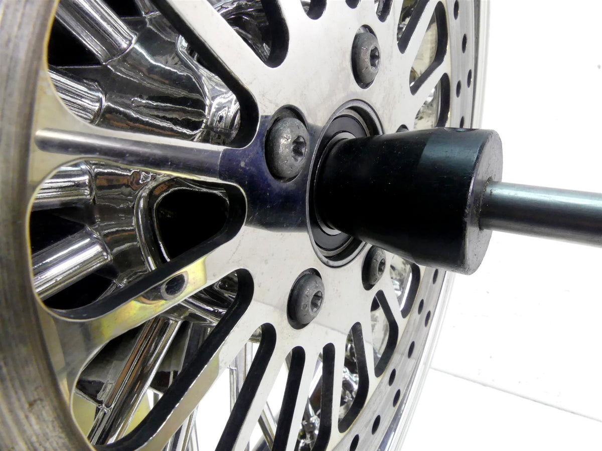 2017 Harley Softail FXSB Breakout Chrome Front Wheel Rim Fat Spoke 21x3.5 {{ shop.shopifyCountryName }} - Mototech271
