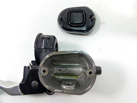 2009 Harley XR1200 Sportster Front Brake Master Cylinder 5/8" 42941-08 {{ shop.shopifyCountryName }} - Mototech271