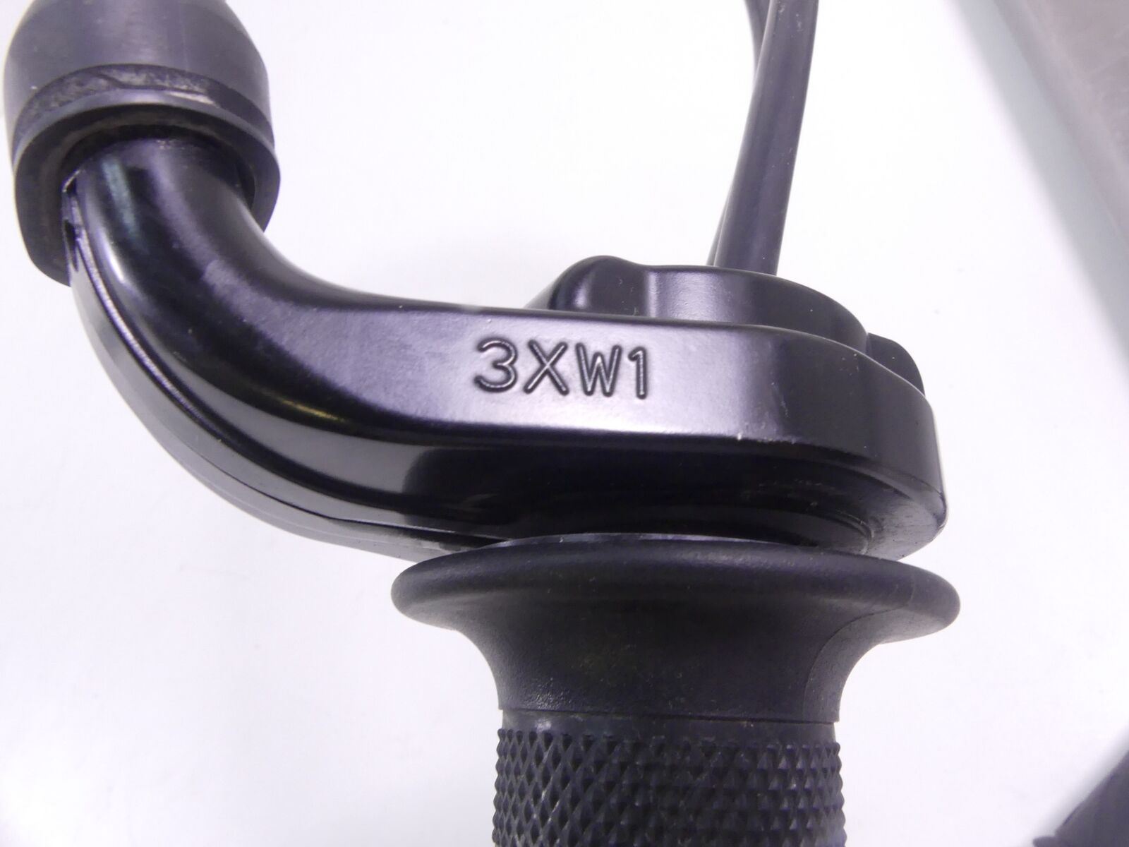 2019 Yamaha VMX17 V-Max 1700 Throttle Cable Grip Grab Set 4YR-26240-02-00 {{ shop.shopifyCountryName }} - Mototech271