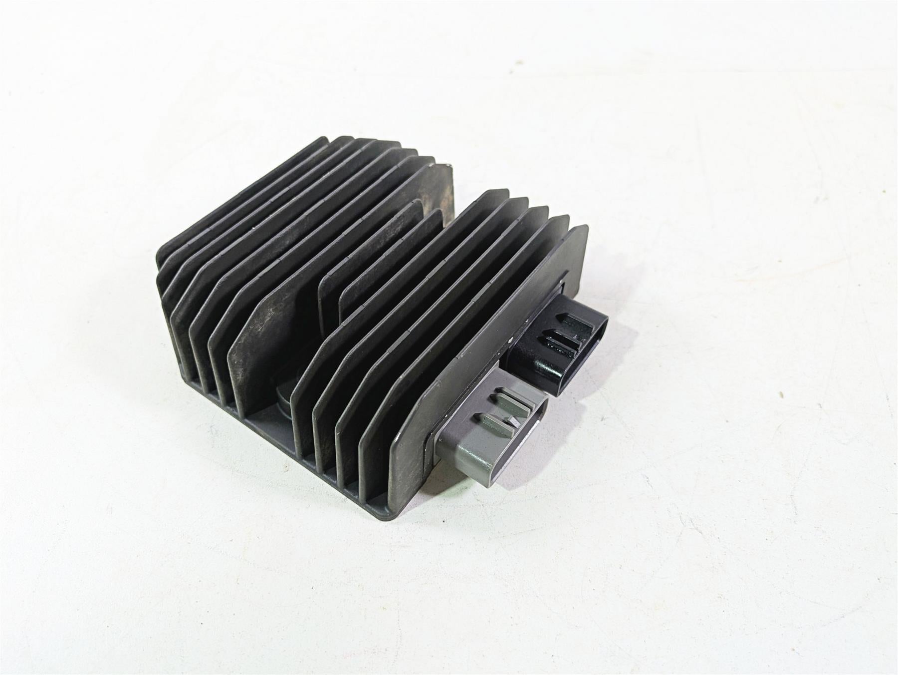 2023 Honda Talon SXS1000 S2R Rectifier Voltage Regulator - Read 31600-HL6-A01 {{ shop.shopifyCountryName }} - Mototech271