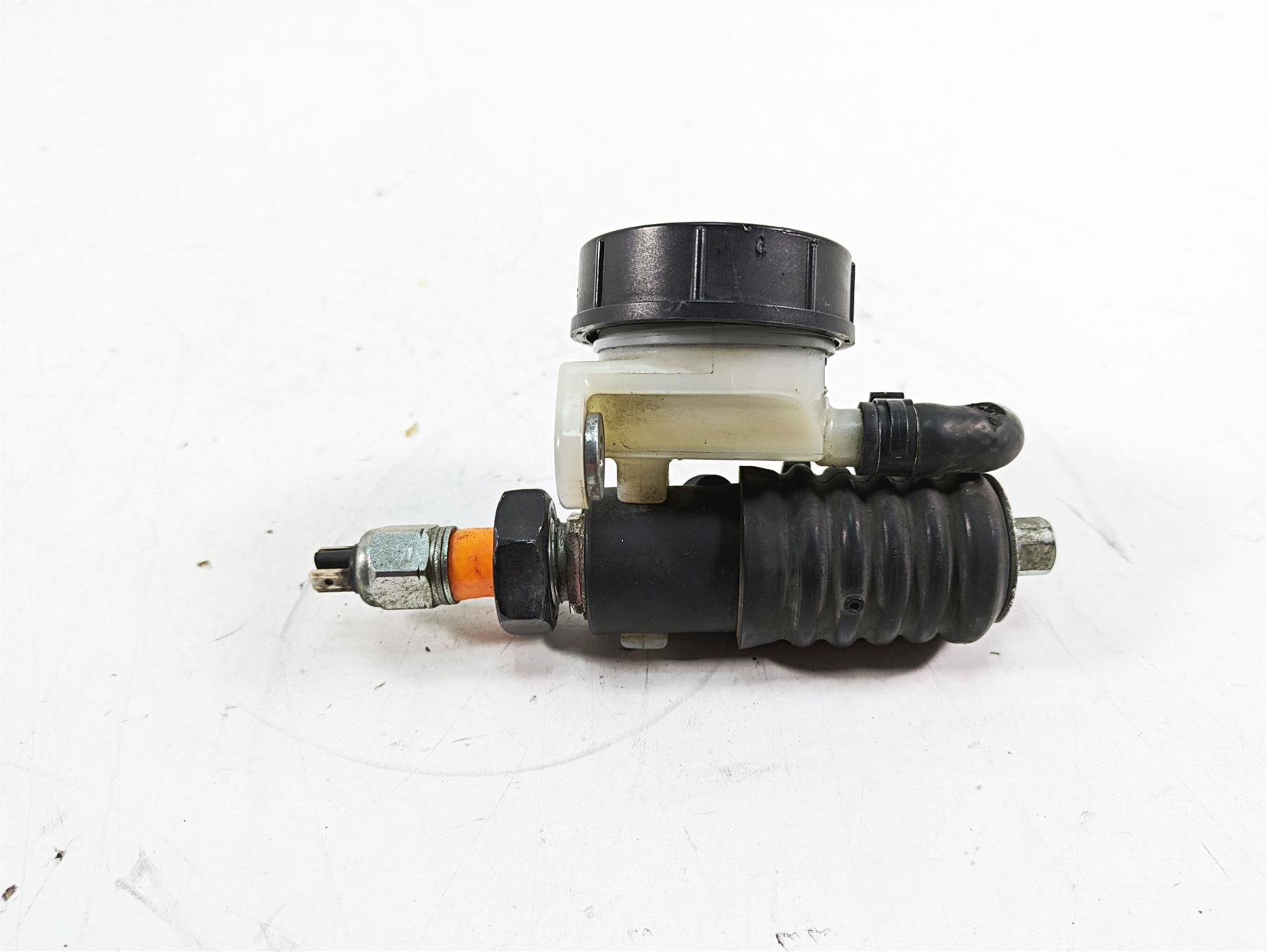 2015 Harley FXDL Dyna Low Rider Rear Brake Master Cylinder 41700065A {{ shop.shopifyCountryName }} - Mototech271