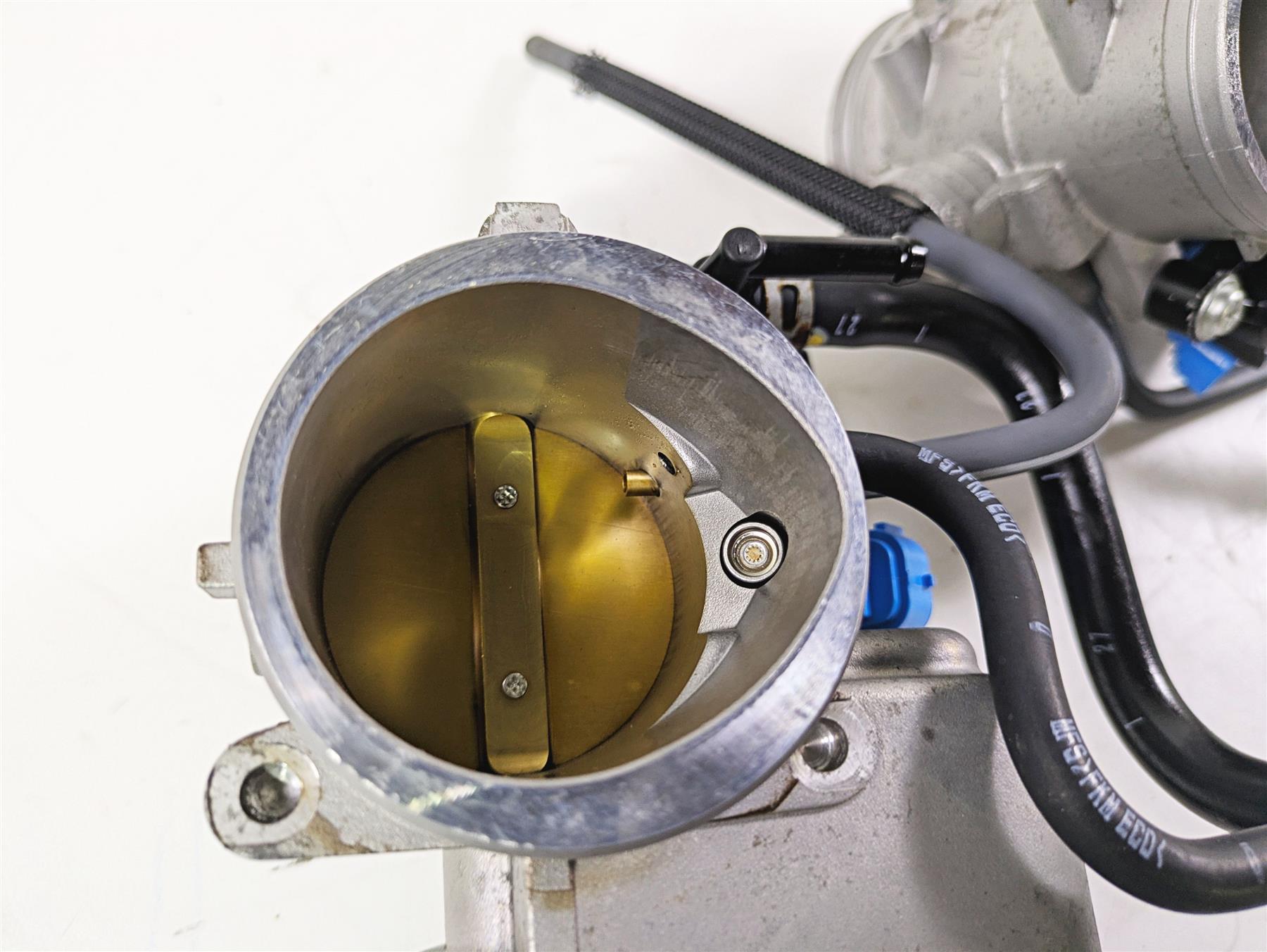 2020 Suzuki V-Strom 1050 XT Mikuni Throttle Body & Injector Set 13400-06L00 {{ shop.shopifyCountryName }} - Mototech271