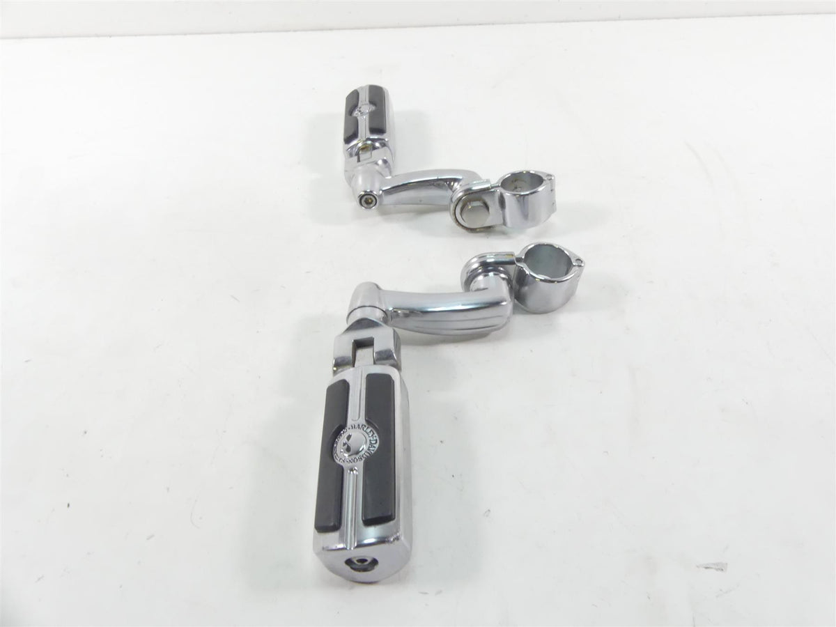 2010 Harley Touring FLHX Street Glide Willie G Skull Highway Foot Pegs & Mounts {{ shop.shopifyCountryName }} - Mototech271