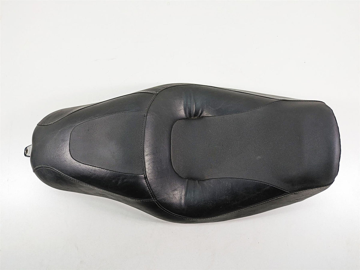 2009 Harley FXDF Dyna Fat Bob Oem Duo Rider Driver Seat Saddle 53108-08 {{ shop.shopifyCountryName }} - Mototech271