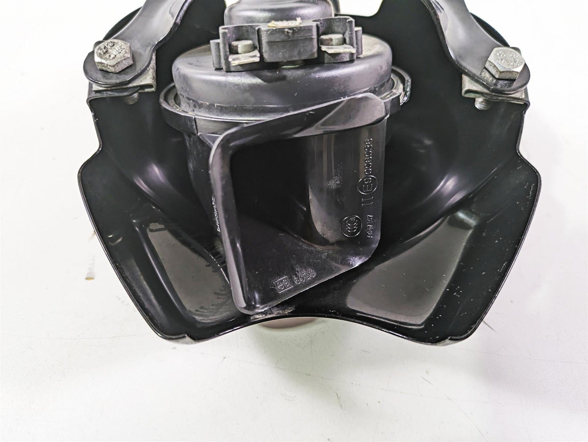 2013 Harley VRSCDX Night Rod Sp Horn & Black Cover 69537-07 {{ shop.shopifyCountryName }} - Mototech271