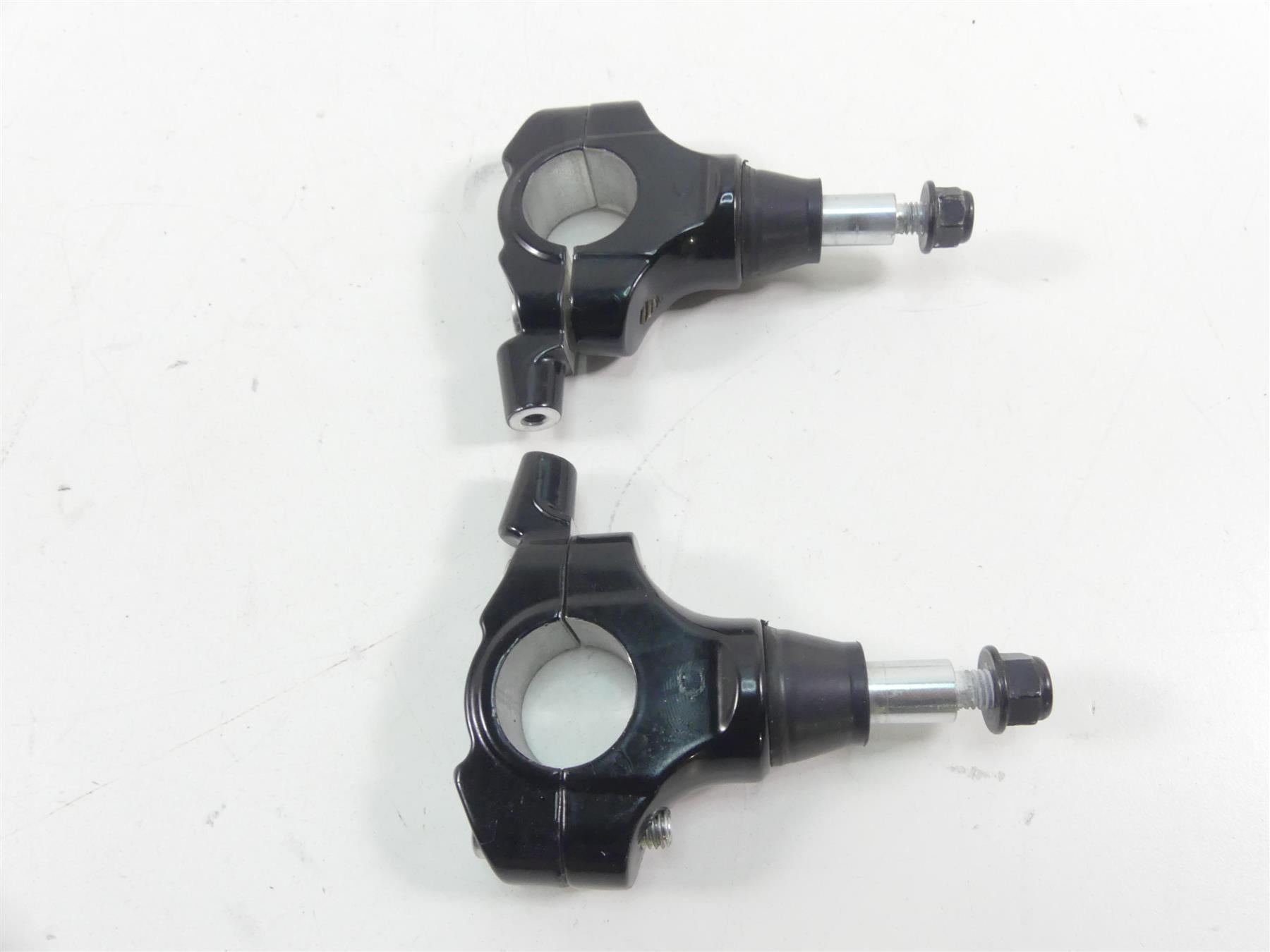 2022 Indian FTR1200 S Handlebar Handle Bar Riser Holder Mount Set 1025093 {{ shop.shopifyCountryName }} - Mototech271