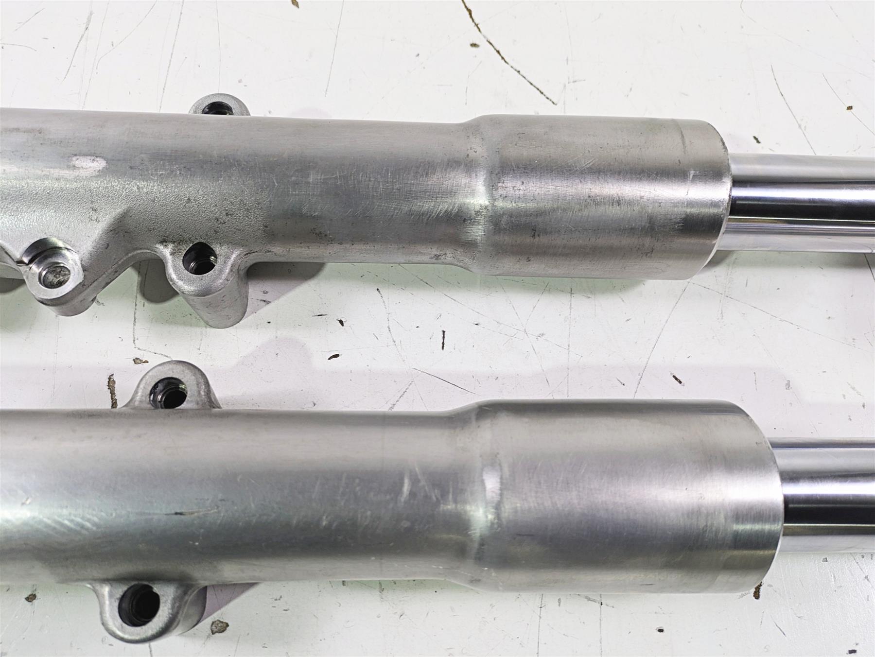 2016 Harley FLSTC Softail Heritage Showa Front Fork Leg Set 45915-08A 45916-07A {{ shop.shopifyCountryName }} - Mototech271