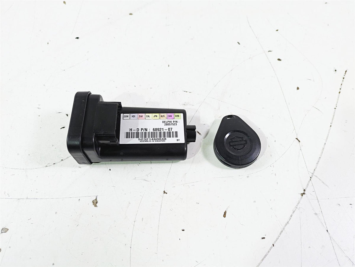 2012 Harley VRSCF Muscle V Rod Tssm Security Module & Fob Key 68921-07 68926-07A {{ shop.shopifyCountryName }} - Mototech271