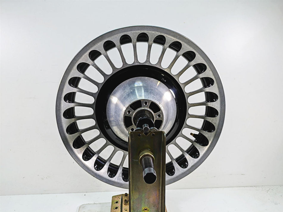 2009 Harley Touring FLHTCU Electra Glide Straight 17x3 Cast Front Wheel 43300161 {{ shop.shopifyCountryName }} - Mototech271