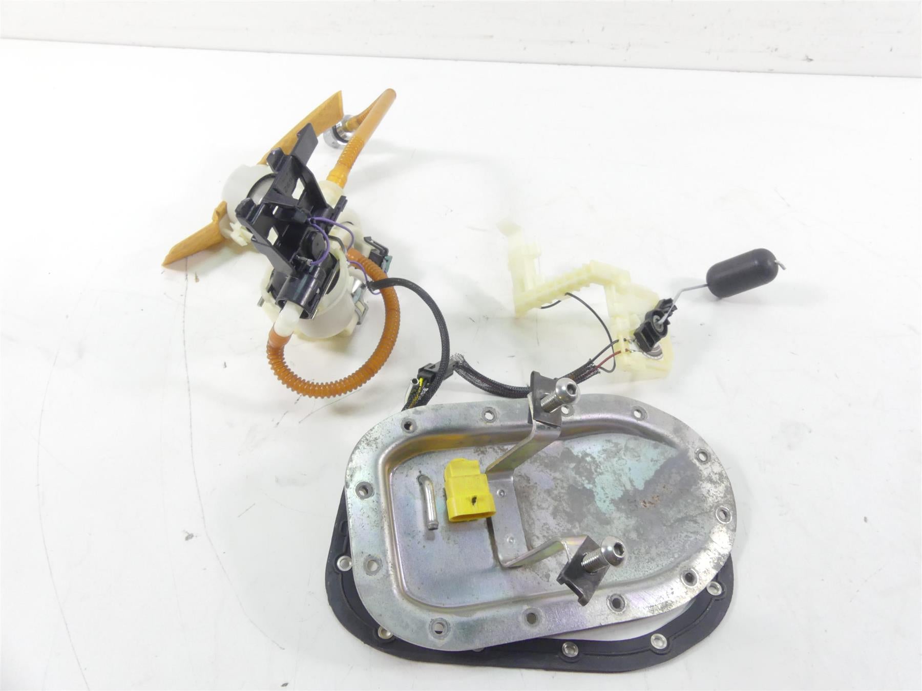 2009 Harley FXDL Dyna Low Rider Fuel Gas Pump & Sending Unit -Tested 75218-04D {{ shop.shopifyCountryName }} - Mototech271