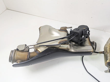 2017 KTM 1290 Super Duke GT Exhaust Chamber Header & Servo Set 61405050000 {{ shop.shopifyCountryName }} - Mototech271