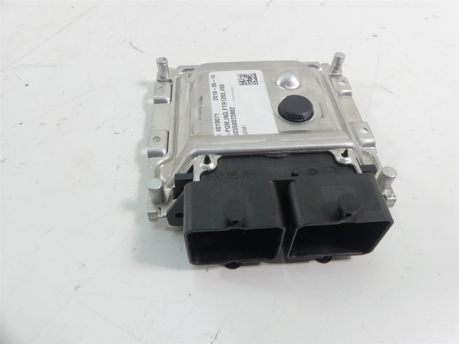 2019 Indian Motorcycle Co. FTR1200 Cdi Ecu Ecm Engine Control Module 4019071 {{ shop.shopifyCountryName }} - Mototech271