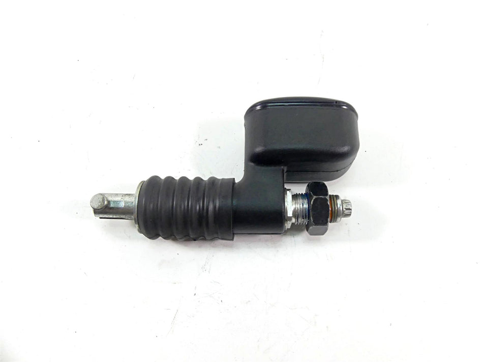 2003 Harley Touring FLHTCI E-Glide 100TH Rear Brake Master Cylinder 41755-99F {{ shop.shopifyCountryName }} - Mototech271