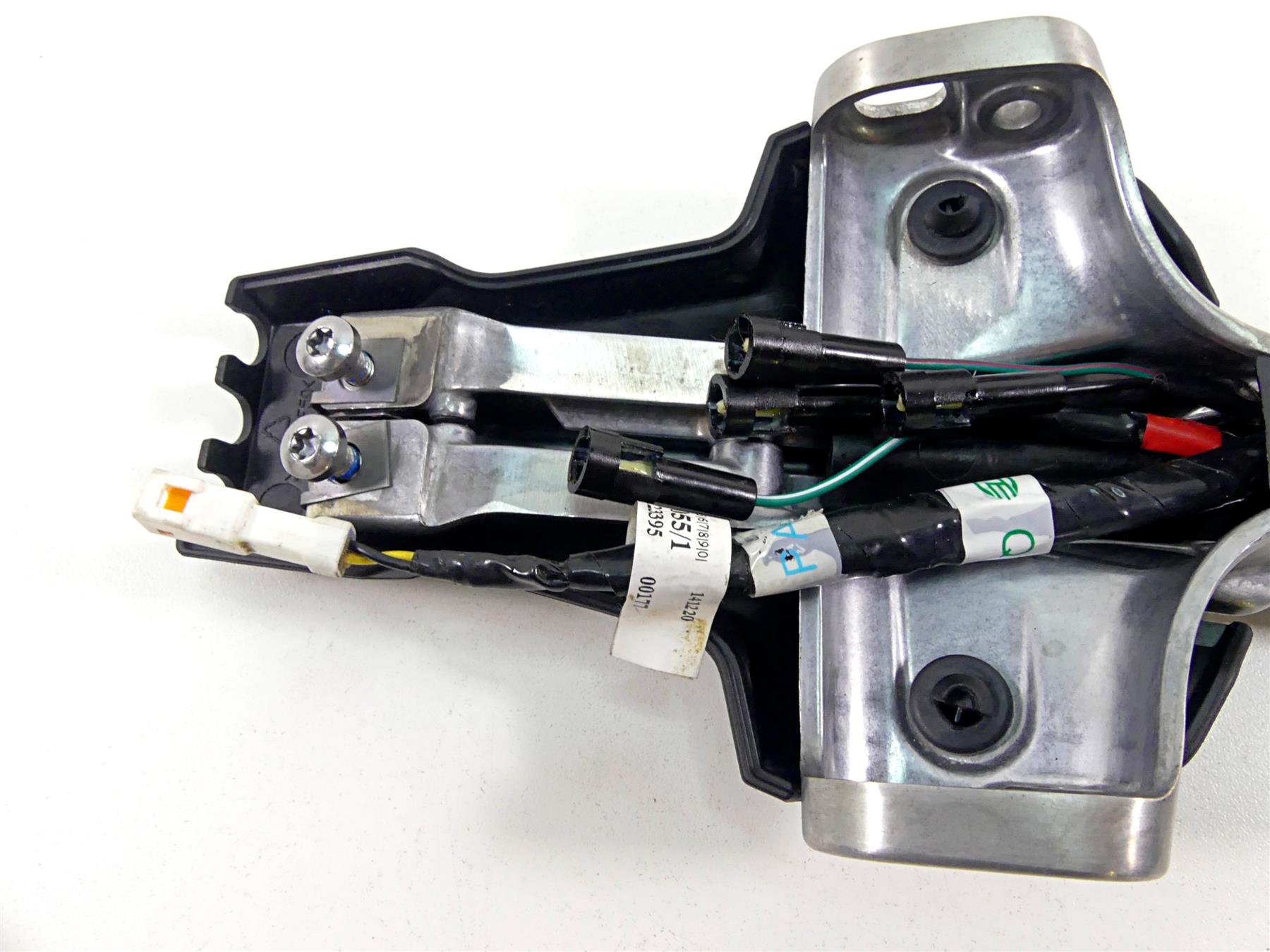 2022 Triumph Speed Triple 1200 RS Rear Tail Plate Blinker Holder Mount T2311130 {{ shop.shopifyCountryName }} - Mototech271