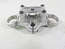 Load image into Gallery viewer, 2016 BMW F800R K73 Upper Triple Tree Steering Clamp 8546421 32418546421 | Mototech271

