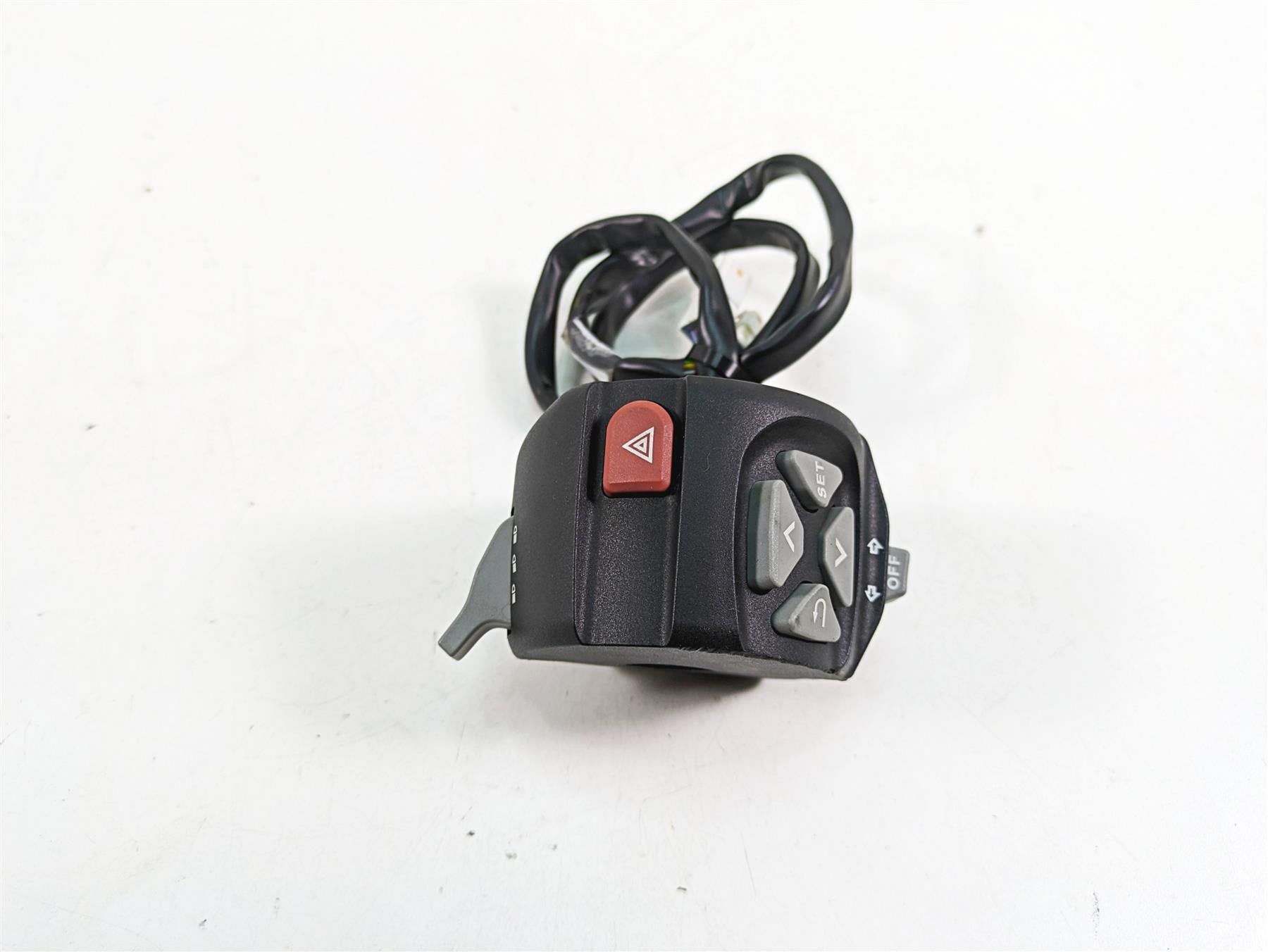 2018 KTM 1090 Adventure R Left Hand Turn Signal Control Switch 60311070100 {{ shop.shopifyCountryName }} - Mototech271