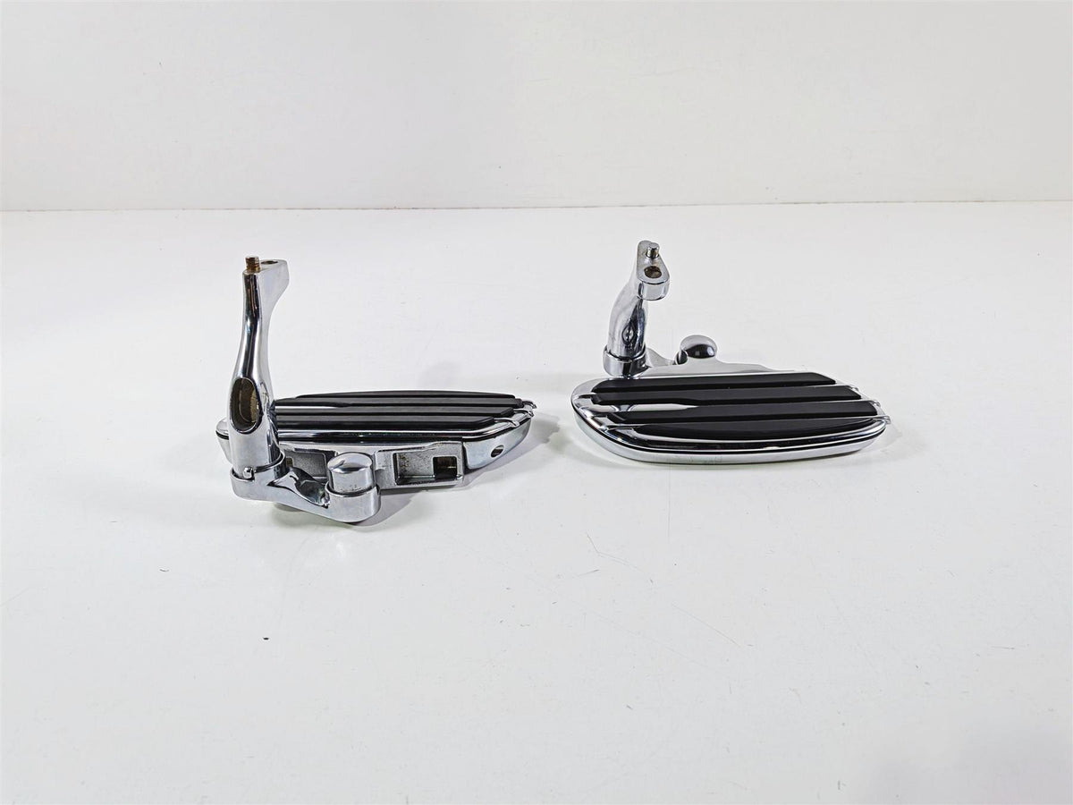 2011 Harley Touring FLHTCU CVO Electra Glide Passenger Floor Boards 50701-04-Mototech271