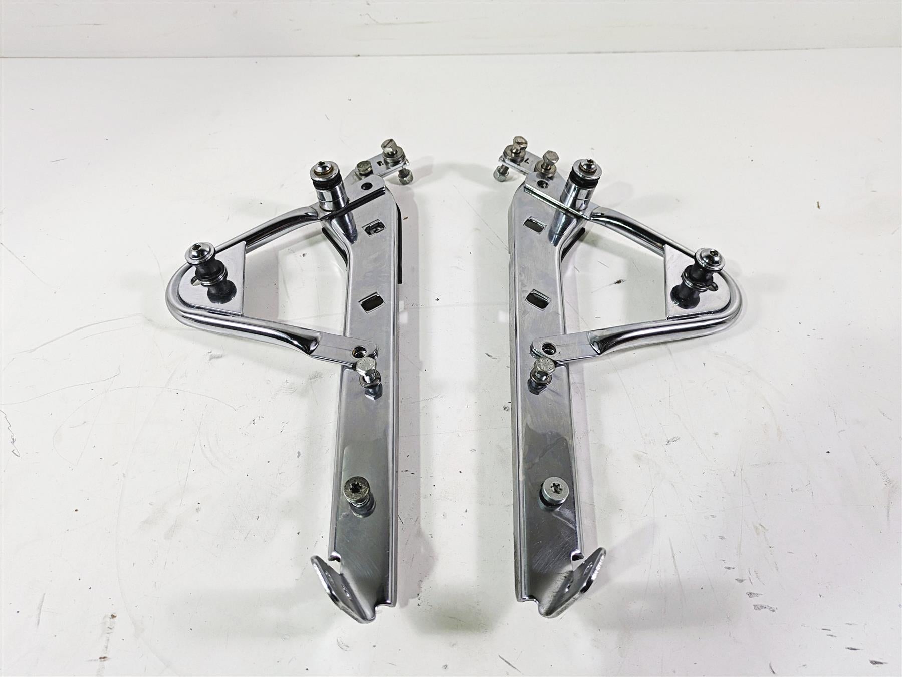 2008 Harley Touring FLHTCU E-Glide 105TH Rear Chrome Mount Rack Holder 90720-79C {{ shop.shopifyCountryName }} - Mototech271