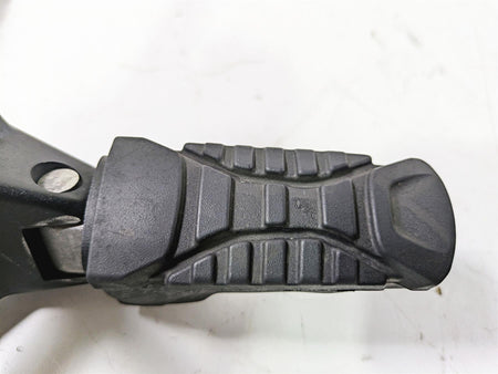 2019 BMW S1000XR K49 Rear Passenger Footpeg Set - Read 46718553845 46718553846 {{ shop.shopifyCountryName }} - Mototech271