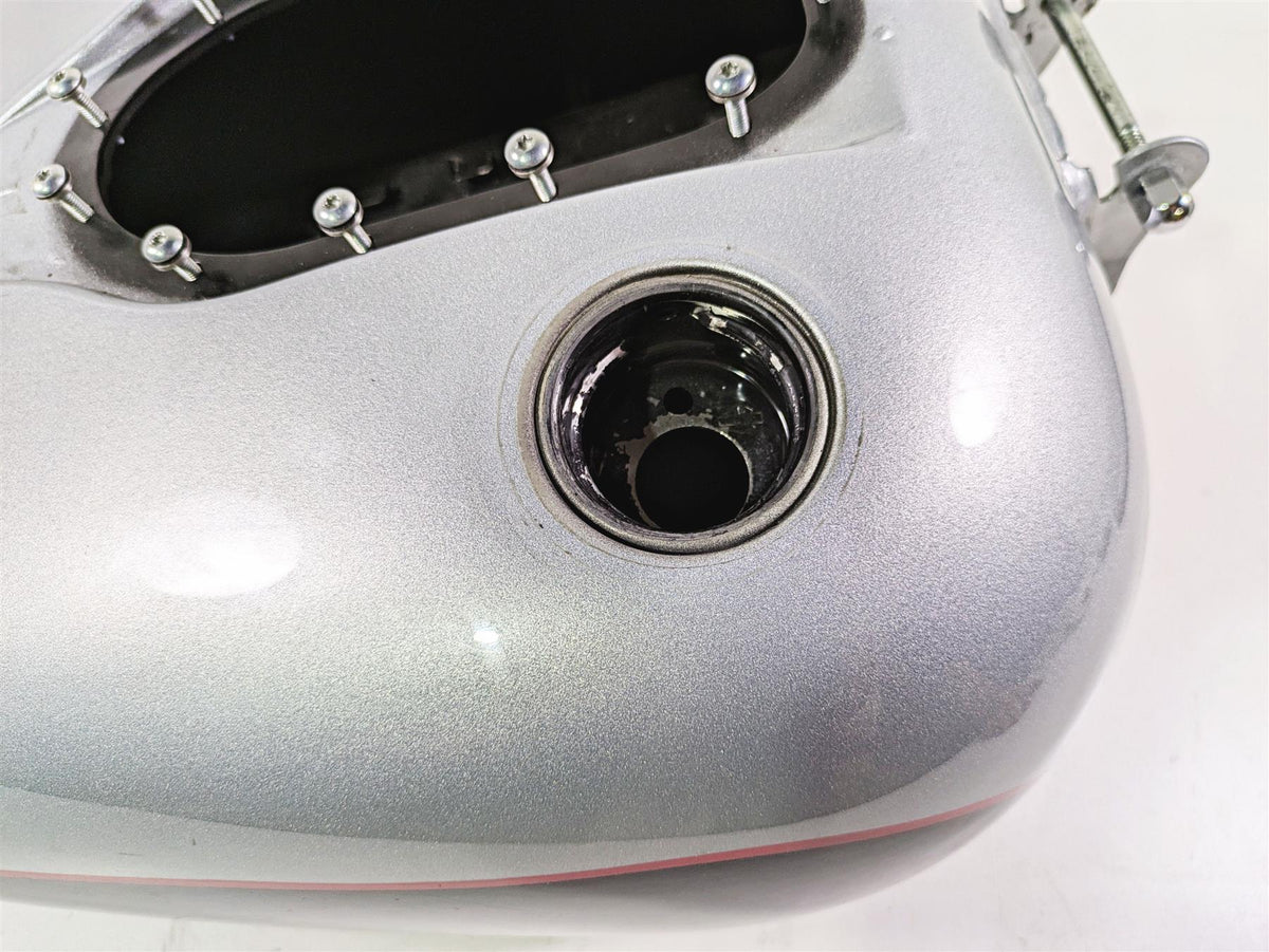 2014 Harley FXDL Dyna Low Rider Fuel Gas Petrol Tank - No Dent - Read 61000707 {{ shop.shopifyCountryName }} - Mototech271