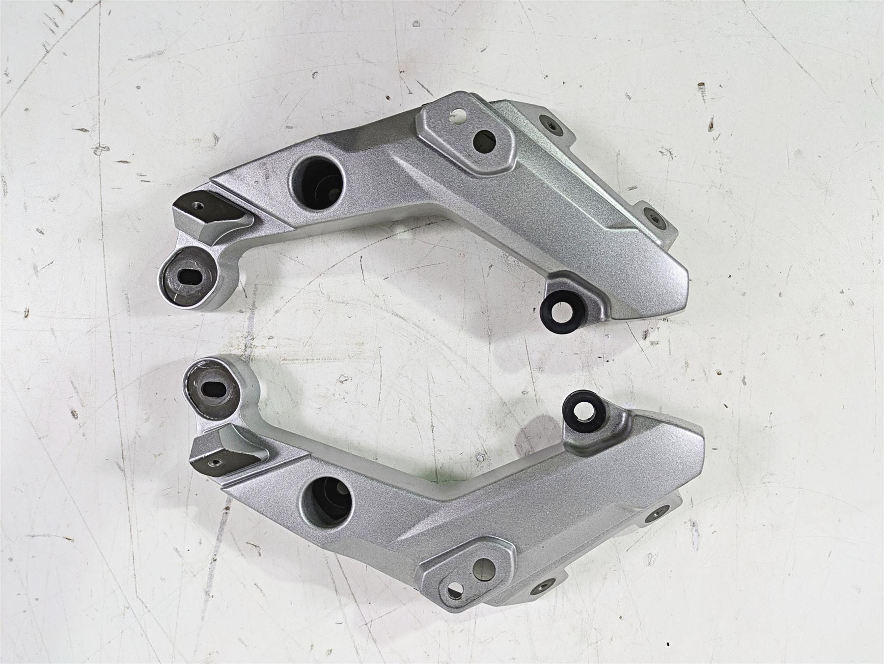 2015 Triumph Tiger Explorer XC Headlight Blinker Holder Stay T2303396 T2303397 {{ shop.shopifyCountryName }} - Mototech271