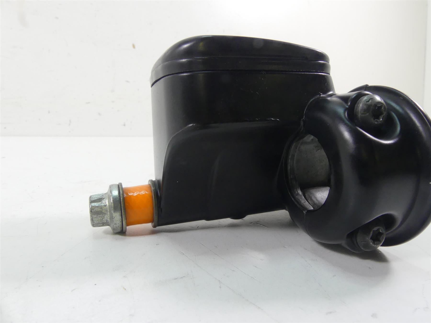 2005 Harley Dyna FXDLI Low Rider Front Brake Master Cylinder 9/16 45019-96F {{ shop.shopifyCountryName }} - Mototech271