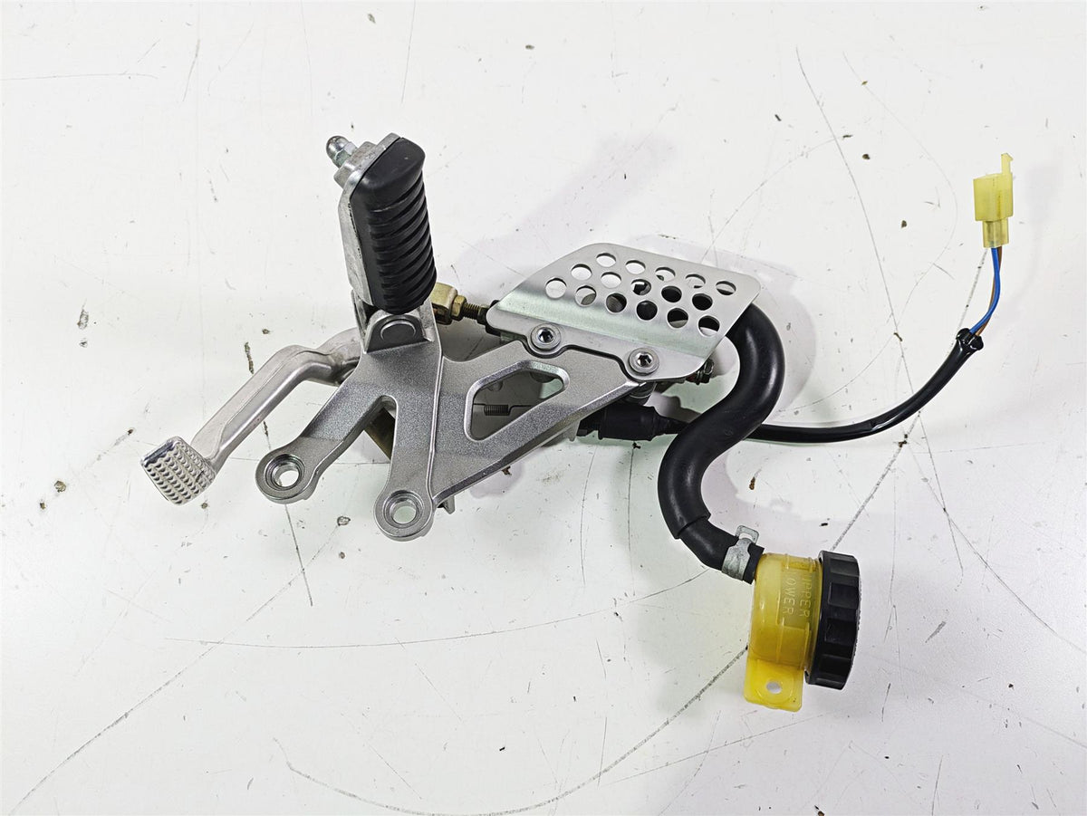 2005 Kawasaki ZX12R Ninja Right Footpeg & Brake Master Cylinder 35063-0069-458 {{ shop.shopifyCountryName }} - Mototech271