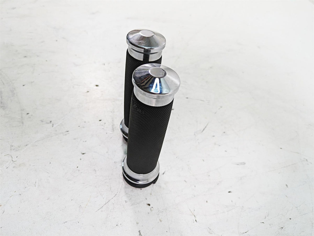 2010 Harley Touring FLHTCU Electra Glide Nice Avon Hand Grip Set CC-85-CH-FLY {{ shop.shopifyCountryName }} - Mototech271