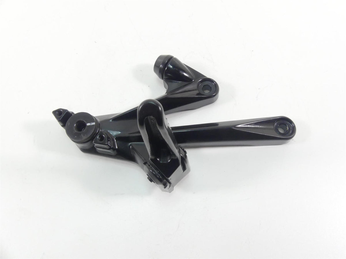 2012 Kawasaki ZX1400 ZX14R Ninja Rear Right Passenger Footpeg Peg 35063-0782 {{ shop.shopifyCountryName }} - Mototech271