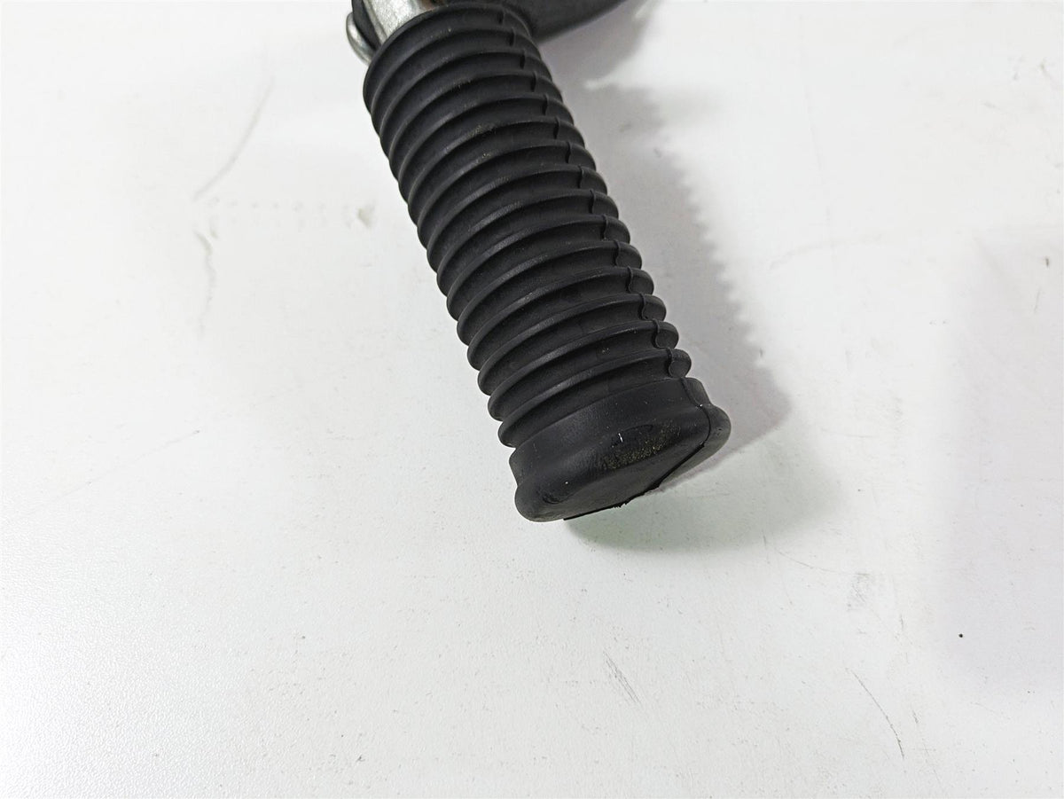 2017 Harley Dyna FXDB Street Bob Front Right Mid Footpeg & Brake Pedal 50666-07 {{ shop.shopifyCountryName }} - Mototech271
