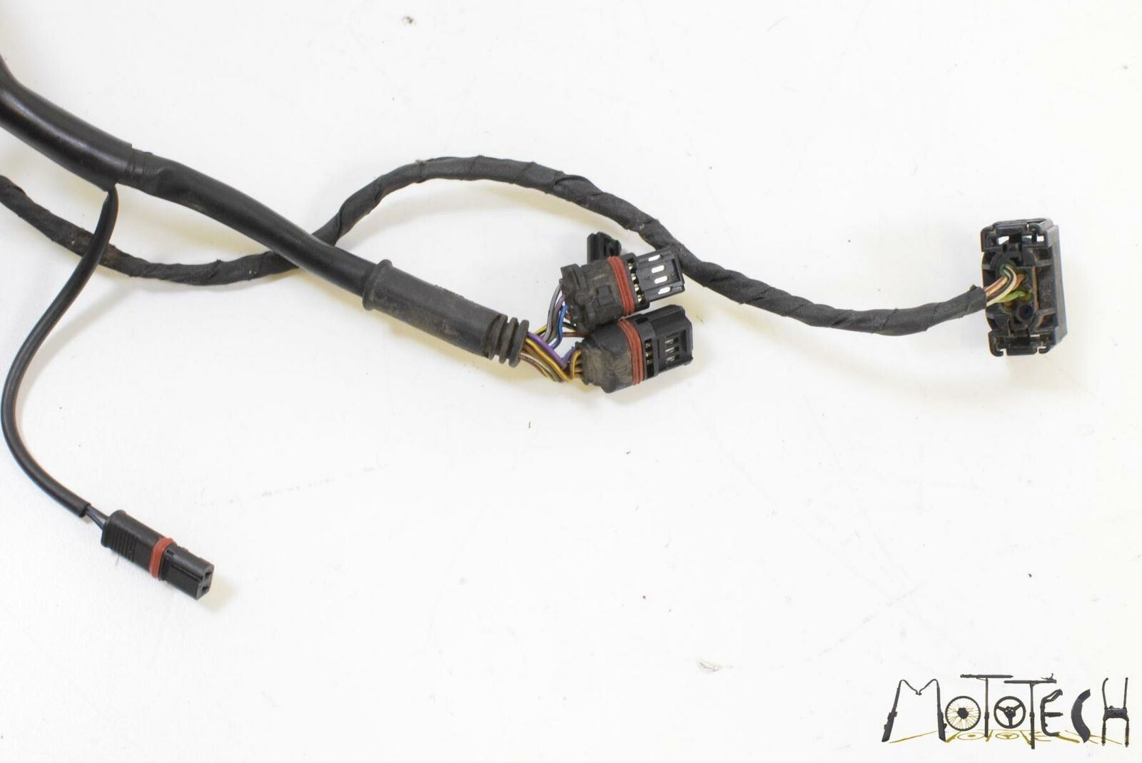 2009 BMW K1300 K1300S K40 Central Chassis Electronics 61357720223 {{ shop.shopifyCountryName }} - Mototech271