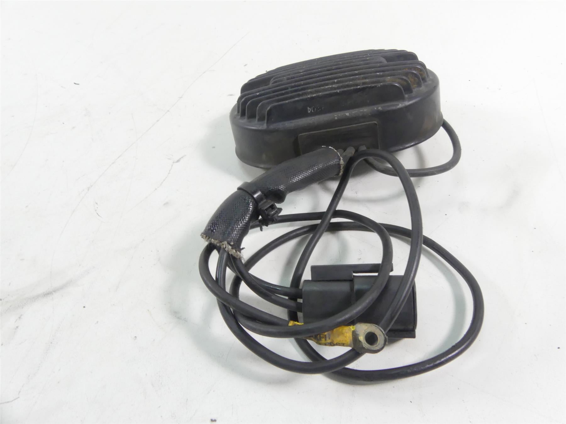 2004 Harley Softail FLSTFI Fat Boy Rectifier Voltage Regulator 74540-01 {{ shop.shopifyCountryName }} - Mototech271