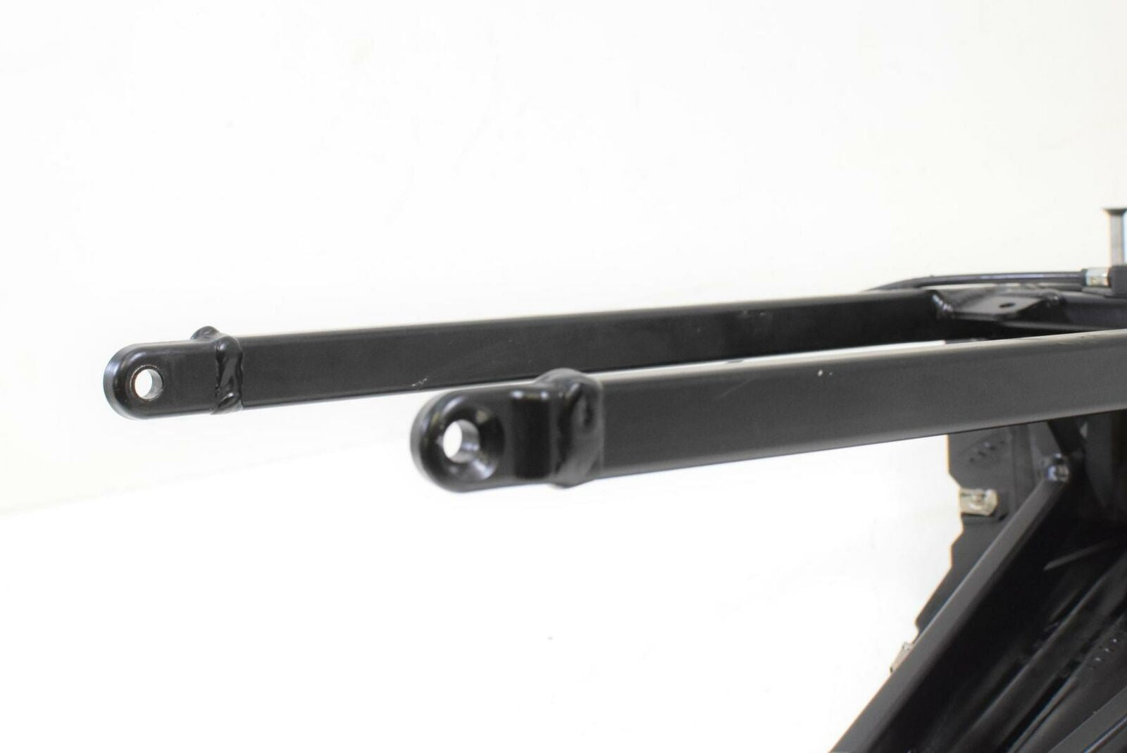 2008 KTM 690 Supermoto R LC4 Subframe Sub Frame W Inner Fender 7500300200033 {{ shop.shopifyCountryName }} - Mototech271
