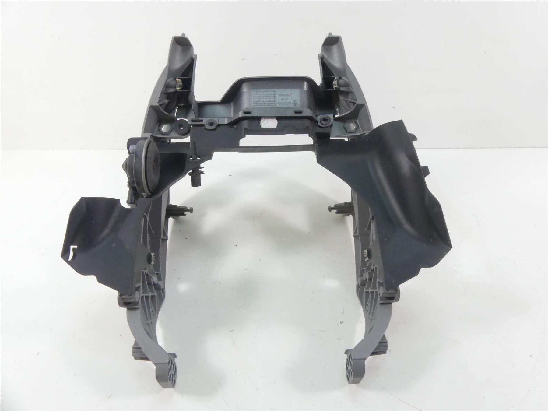 2014 BMW R1200GS K50 Front Headlight Fairing Carrier Stay Set 46638528673 {{ shop.shopifyCountryName }} - Mototech271